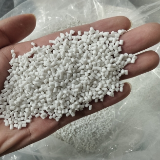 Rubber eraser specific plastic particles